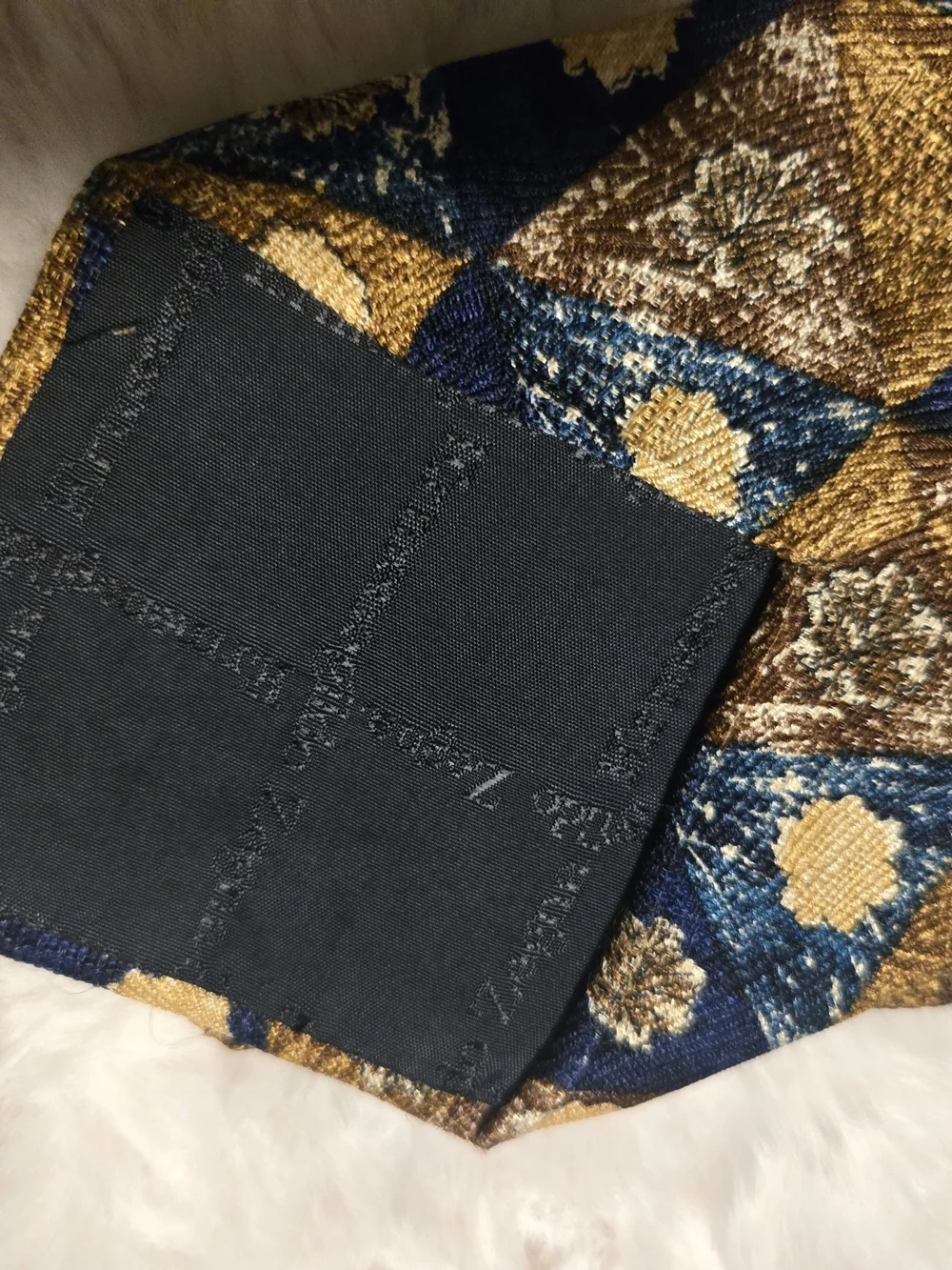 Ermenegildo Zegna Navy and Gold Geometric Silk Tie